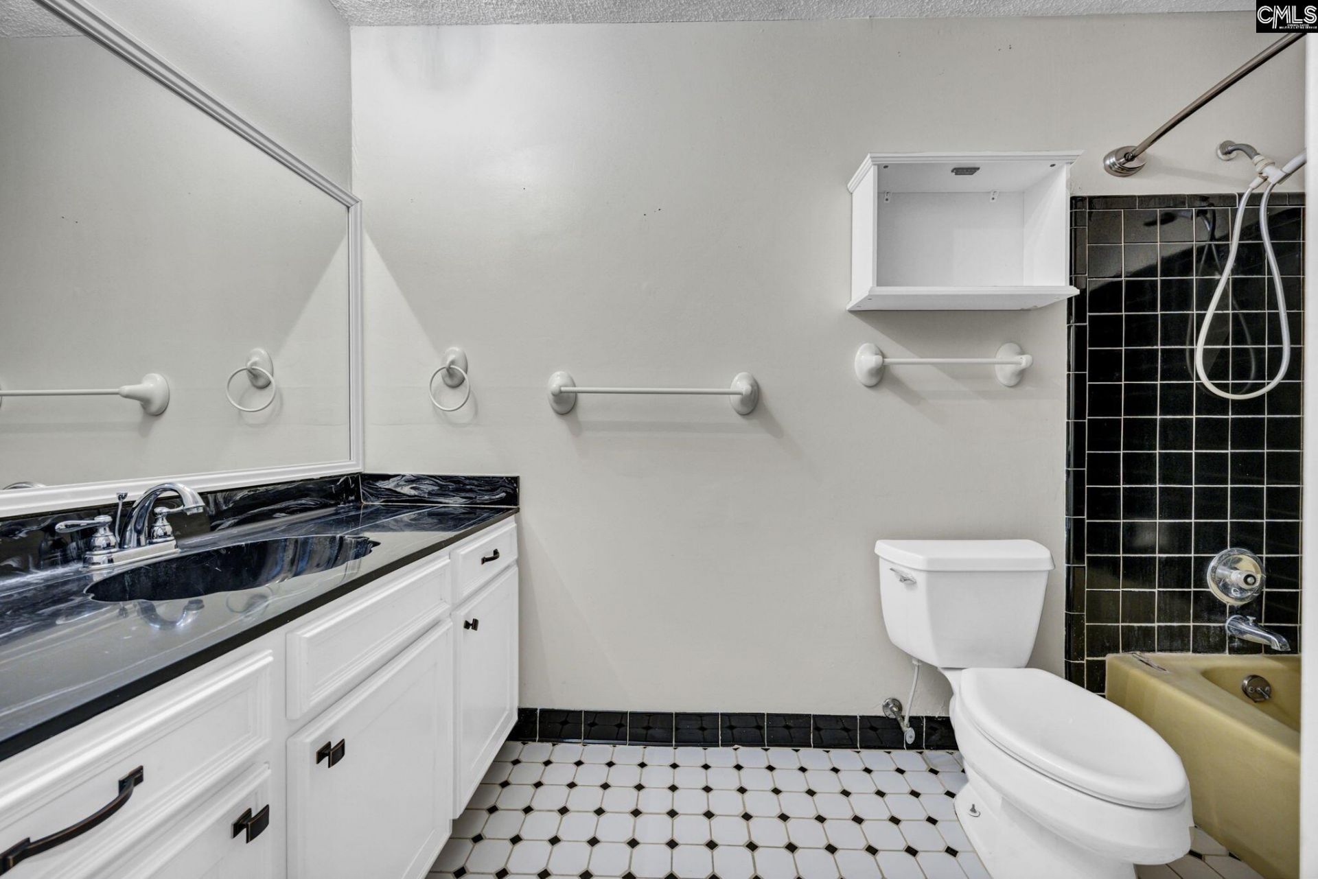 1113 Three Dog Road Photo 27