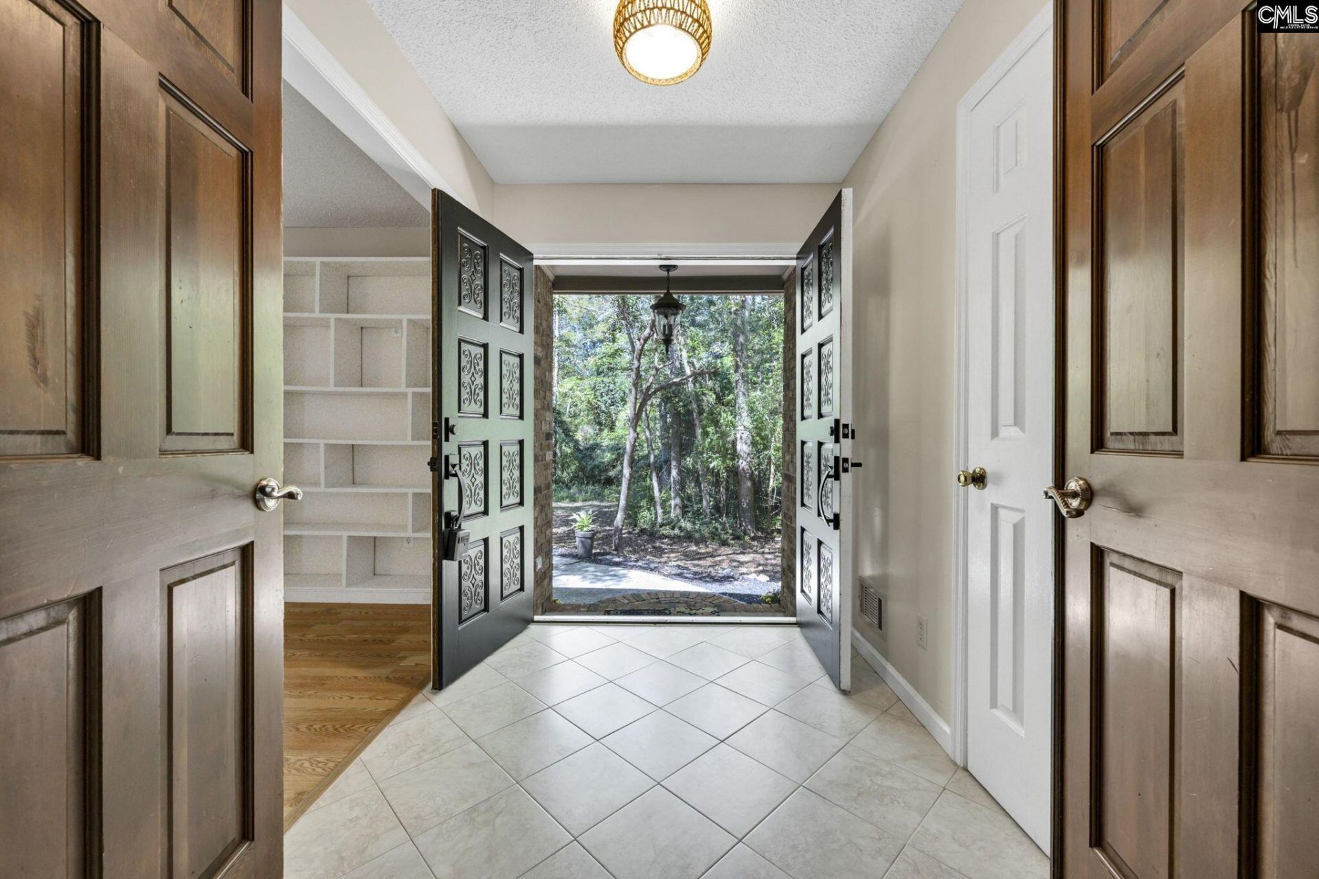 1113 Three Dog Road Photo 6