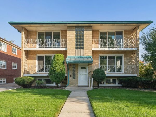 10409 Moody Avenue , Chicago Ridge, IL 60415