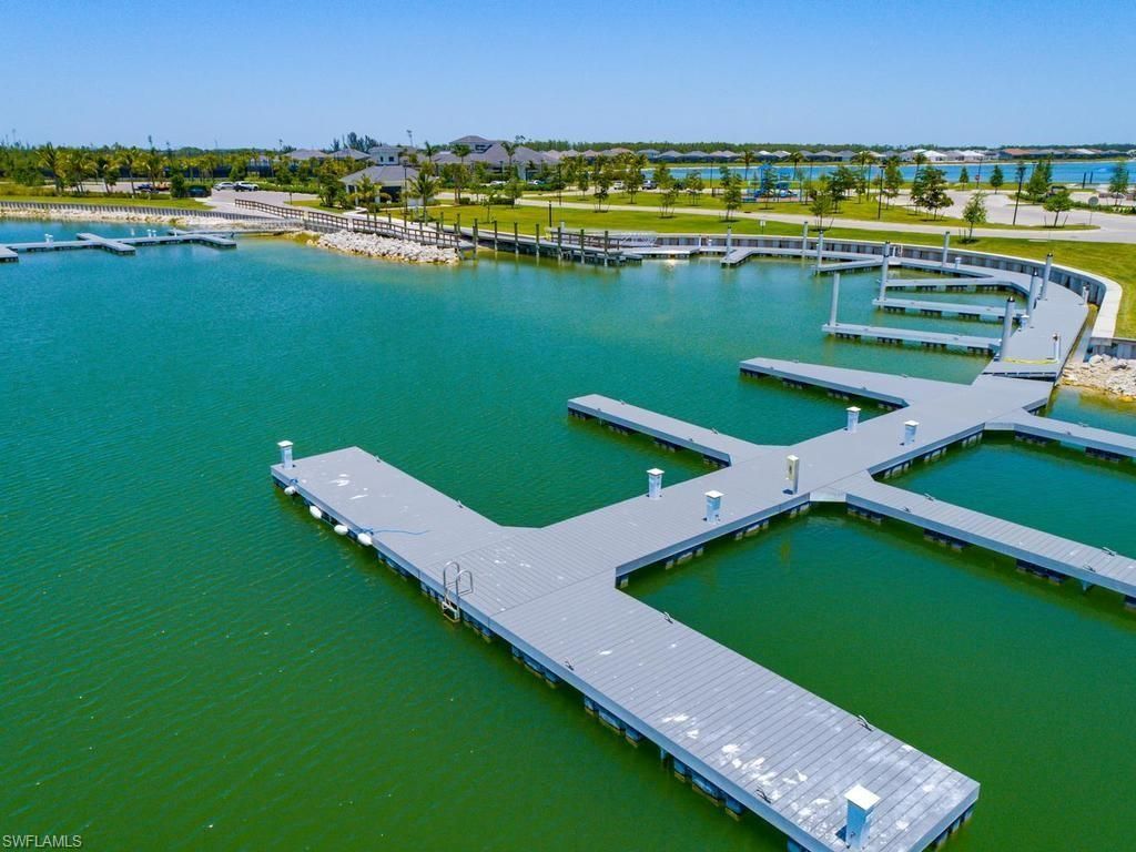 19288 Aqua Shore Dr, Estero, FL 33913 Photo