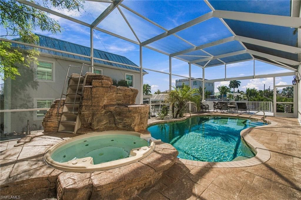 132 E Hilo St, Naples, FL 34113 Photo