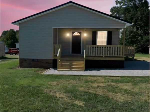 211 Foy Avenue , Lexington, NC 27292