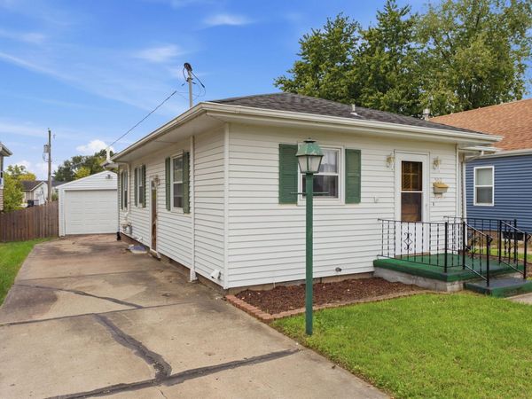 502 MONROE, Muscatine, IA 52761