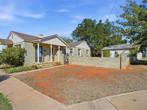 213 Shell Boulevard, Elk City, OK 73644