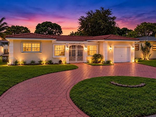7820 Granada Blvd , Miramar, FL 33023