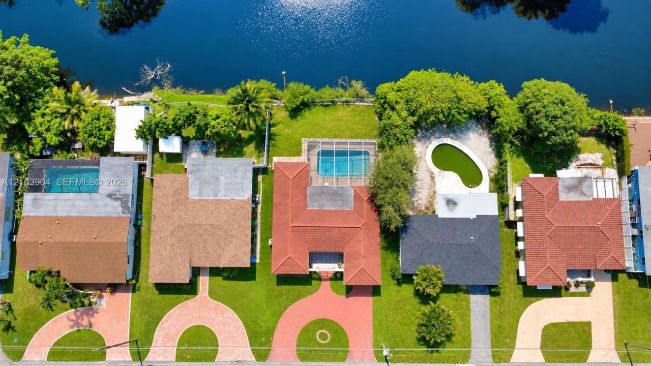 7820 Granada Blvd, Miramar, FL 33023 Photo