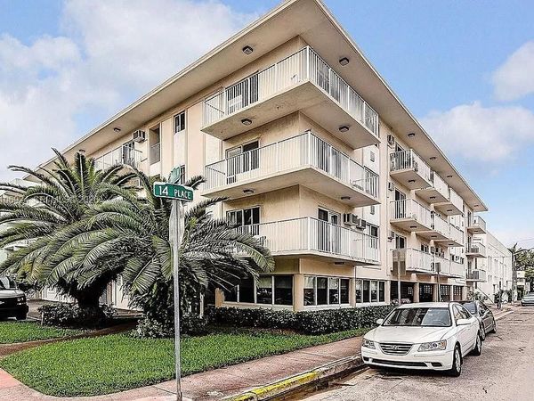 1420 Pennsylvania Ave , Unit 210, Miami Beach, FL 33139