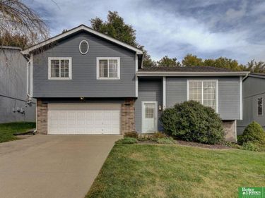 11660 Mary Street, Omaha, NE 68164