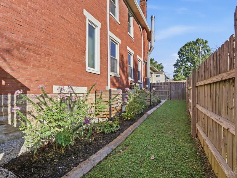 3357 Woodford Road, Cincinnati, OH 45213 Photo 58