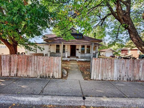 359 W Hayes Street , Lebanon, MO 65536