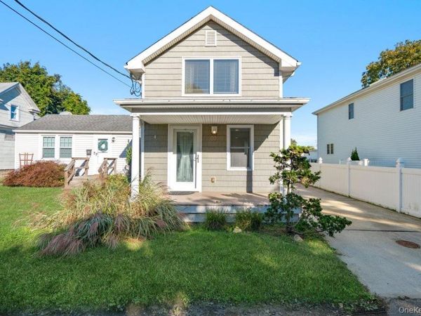83 Nottingham Avenue , Patchogue, NY 11772