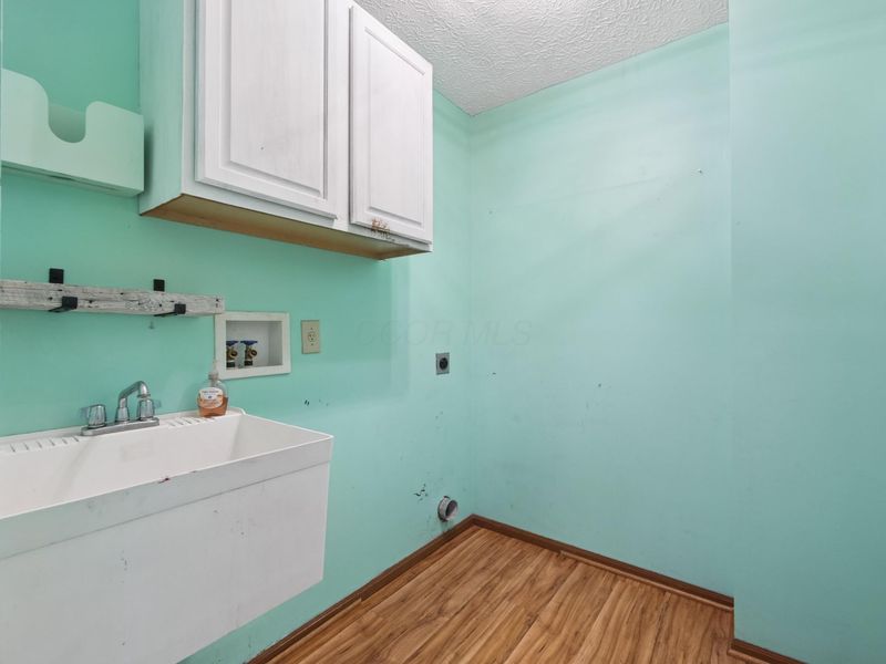 1081 Empire Drive, Newark, OH 43055 Photo 14