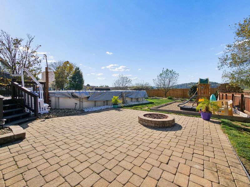 1081 Empire Drive, Newark, OH 43055 Photo 32