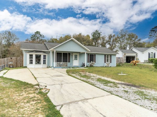 6 Flora Cove, Crestview, FL 32539