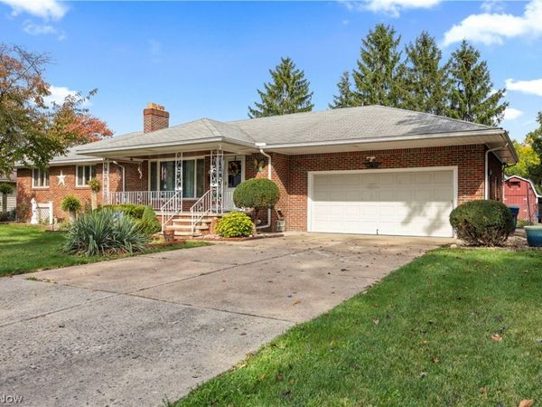1426 W 40th Street , Lorain, OH 44053