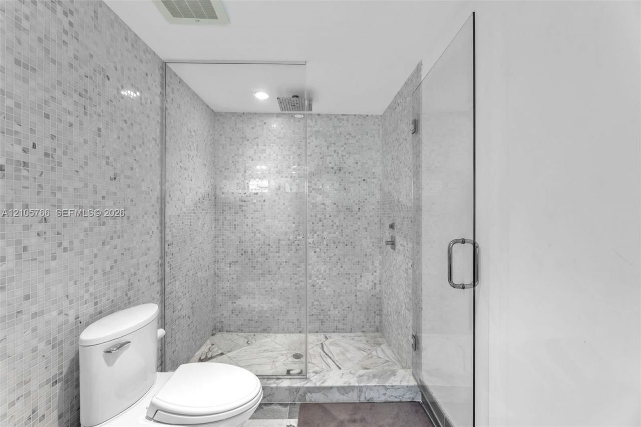 200 Biscayne Boulevard Way , Unit 4408, Miami, FL 33131 Photo