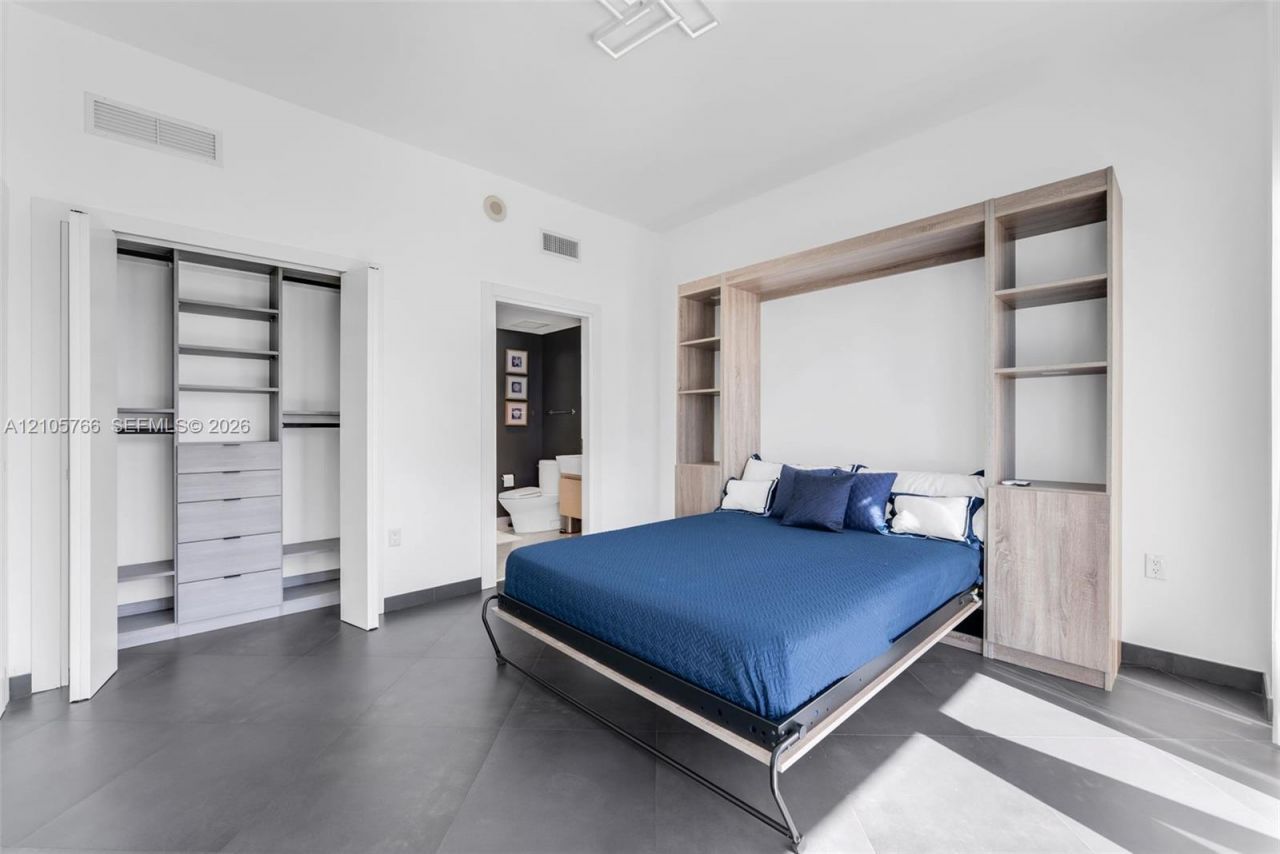 200 Biscayne Boulevard Way , Unit 4408, Miami, FL 33131 Photo