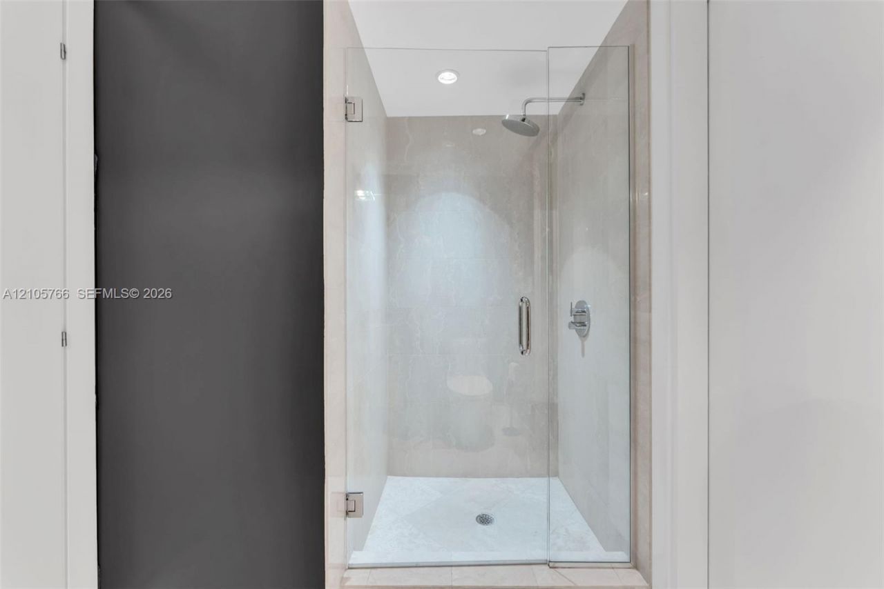 200 Biscayne Boulevard Way , Unit 4408, Miami, FL 33131 Photo