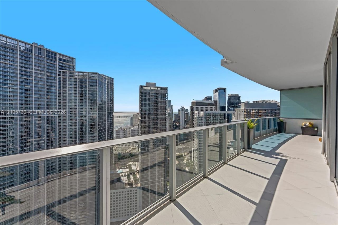 200 Biscayne Boulevard Way , Unit 4408, Miami, FL 33131 Photo