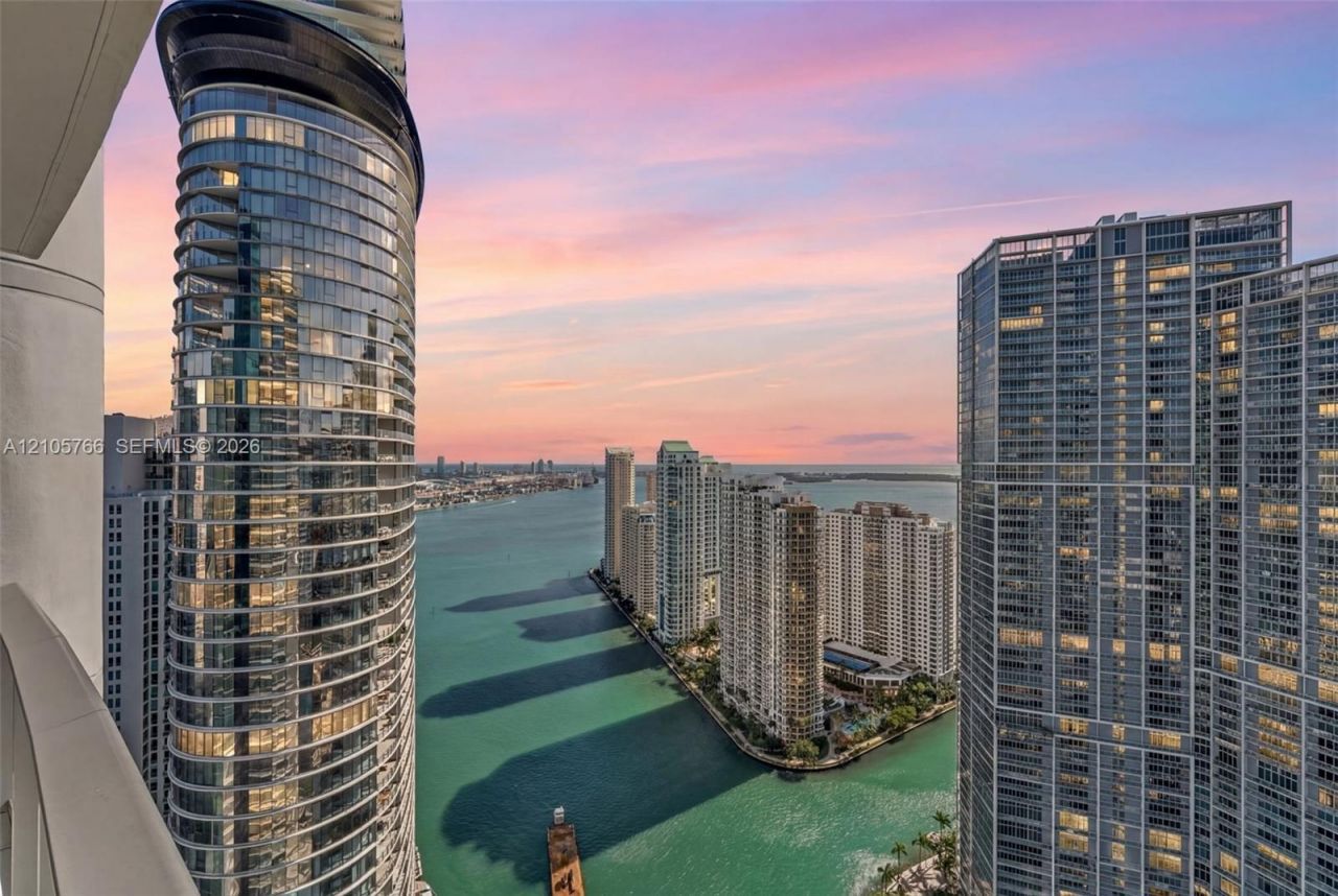 200 Biscayne Boulevard Way , Unit 4408, Miami, FL 33131 Photo