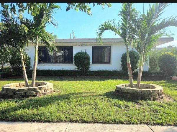 1970 NE 168th St , Unit 2, North Miami Beach, FL 33162