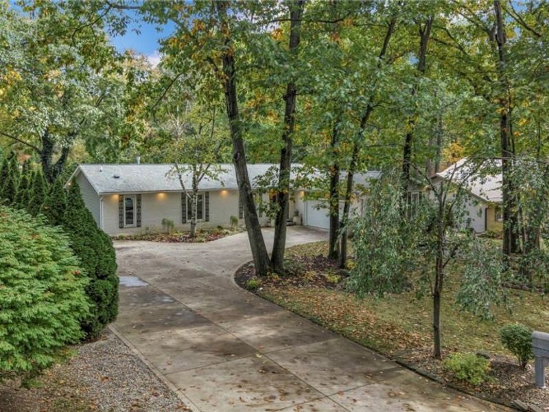 513 Somerset Road, Akron, OH 44313 Photo 6