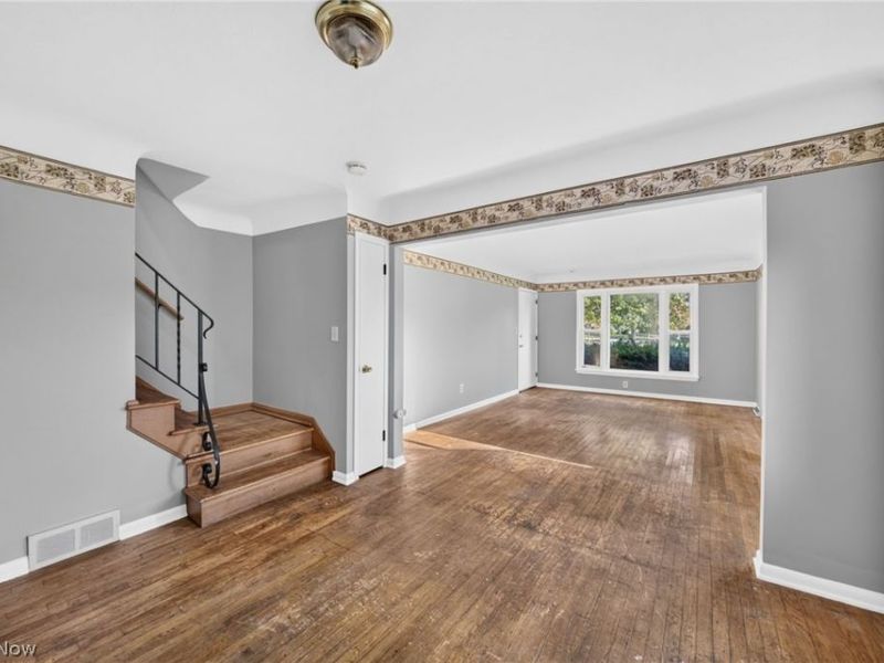 20355 Lakeshore Boulevard, Euclid, OH 44123 Photo 8