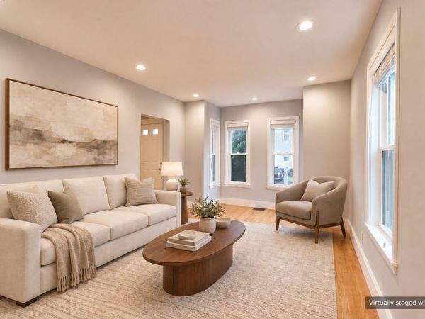 13 Hartwell St, Unit 1, Waltham, MA 02453