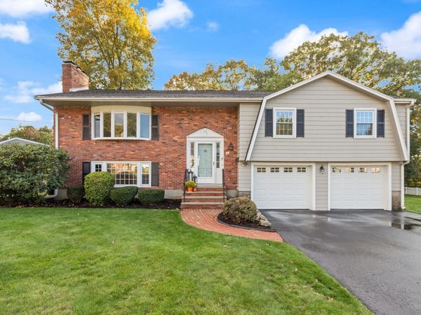 26 Marla Lane, Reading, MA 01867