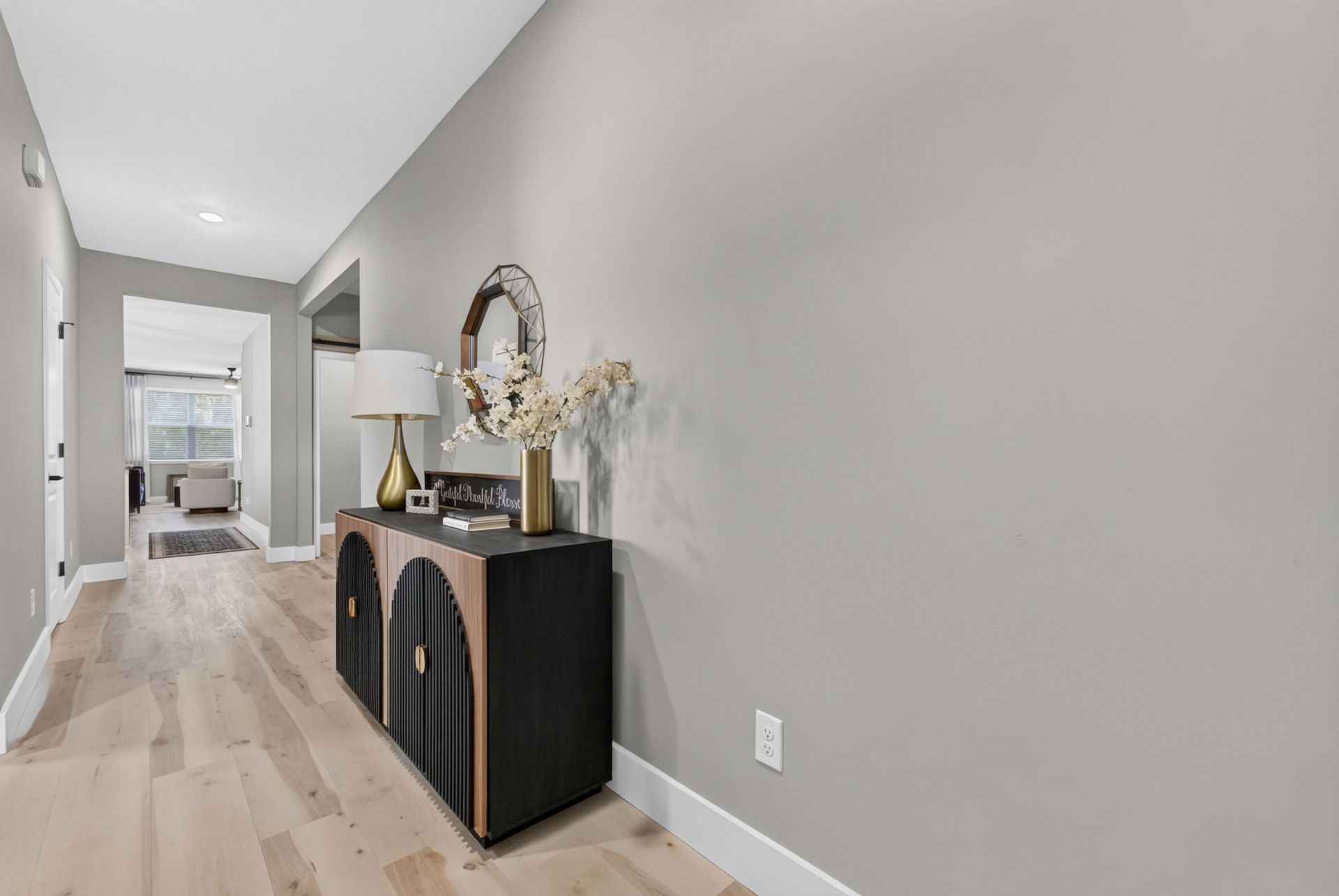434 Cedarview Road Photo 4
