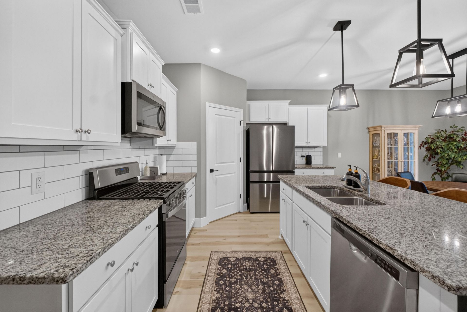 434 Cedarview Road Photo 6