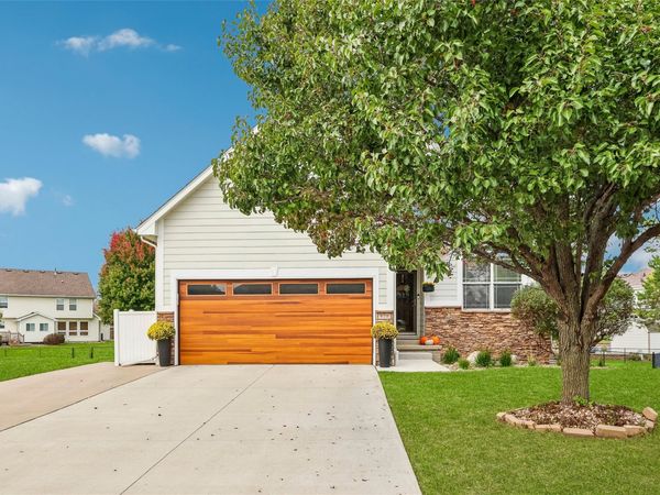 920 NW 21st Court , Ankeny, IA 50023