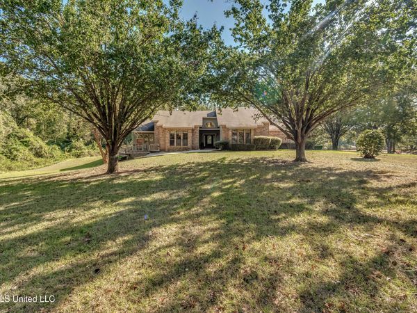 7994 Midway Road, Raymond, MS 39154