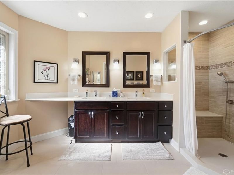 9887 Arn Drive, Washington Township, OH 45458 Photo 44