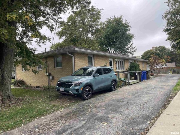 619 N MAIN Street, Hanna City, IL 61536