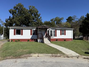 300 Horace Ward Avenue , Windsor, NC 27983