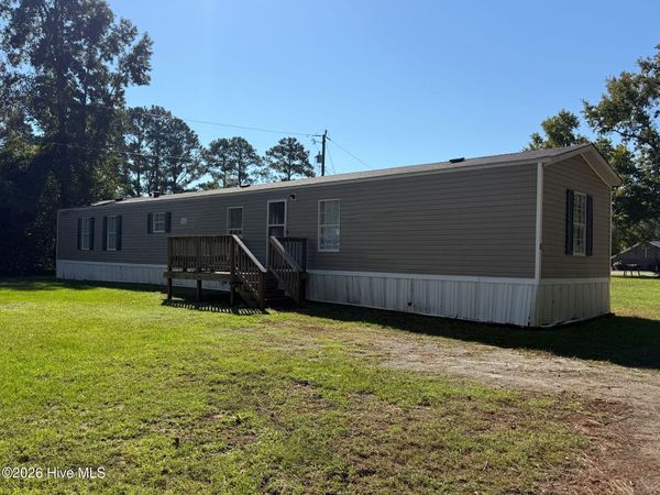 120 Avery Road , Unit 2, Hubert, NC 28539