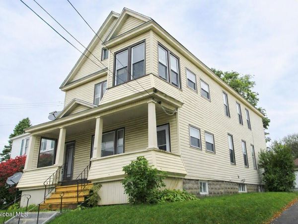 18-20 Crane Street, Amsterdam, NY 12010