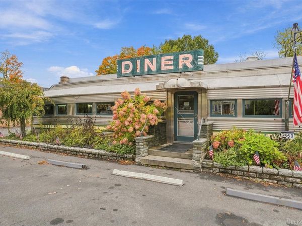 7550 N Broadway , Red Hook, NY 12571
