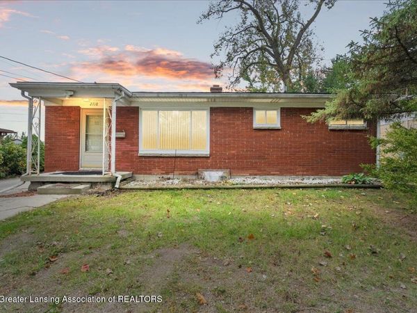 2718 W Lasalle Gardens , Lansing, MI 48912