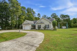 109 Resinwood Road photo 4