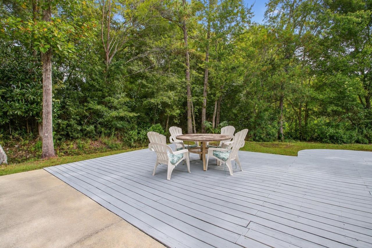 109 Resinwood Road Photo 31