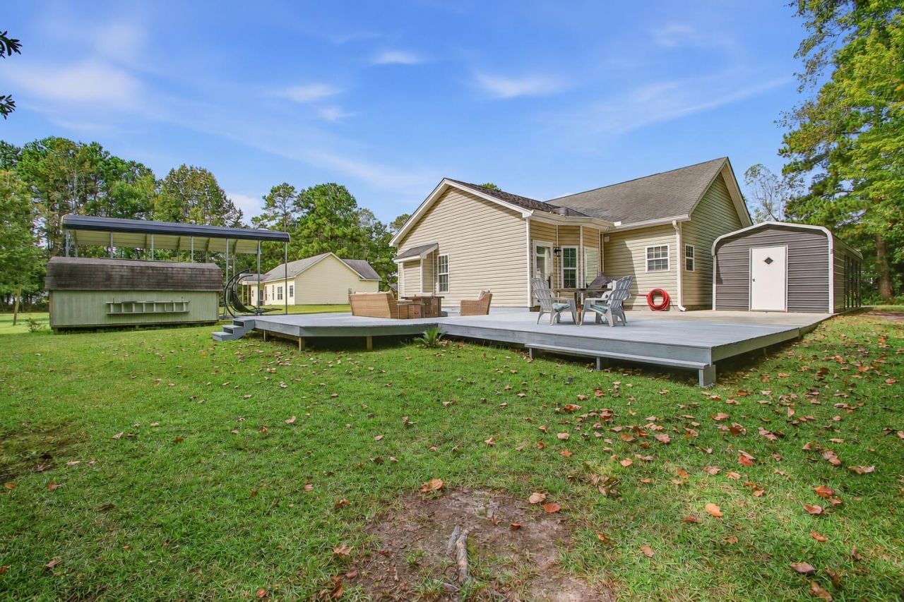 109 Resinwood Road Photo 33
