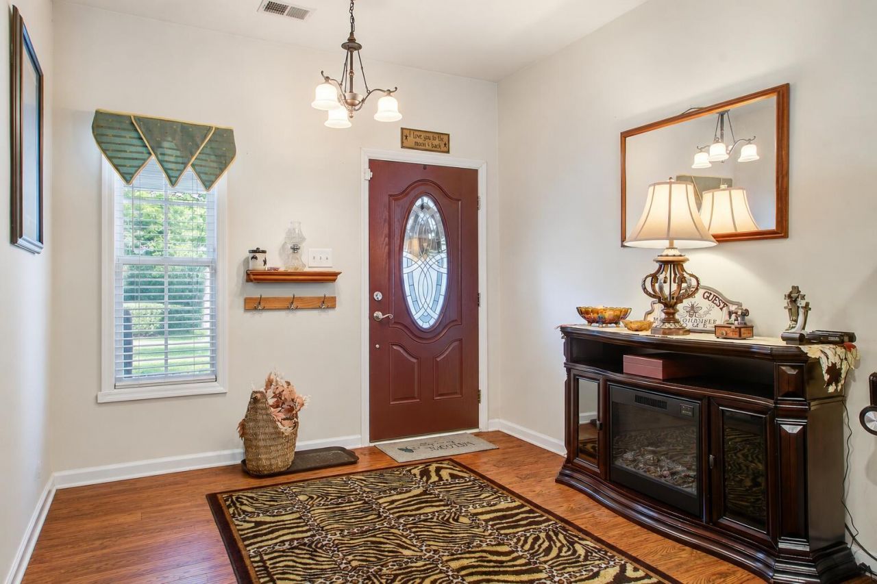109 Resinwood Road Photo 5
