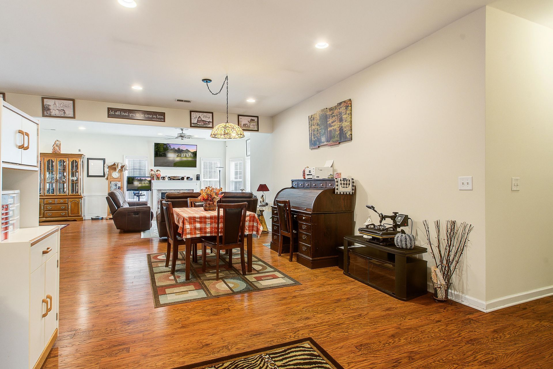 109 Resinwood Road Photo 6