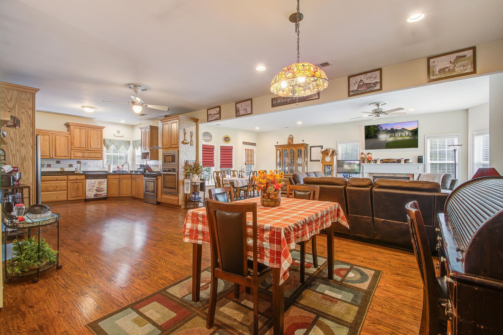 109 Resinwood Road Photo 7