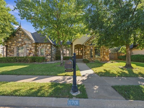 11701 S Oswego Avenue , Tulsa, OK 74137