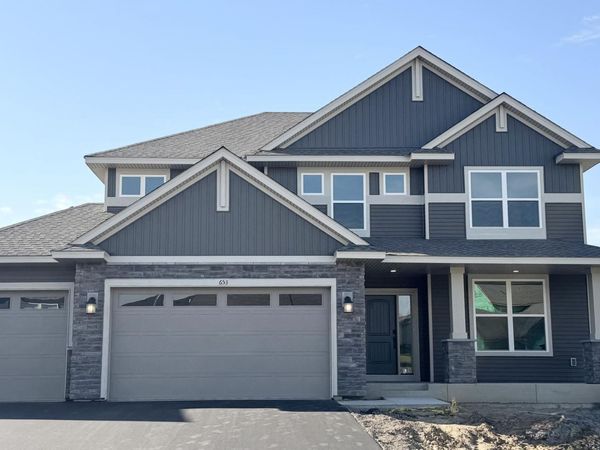 653 Sierra Parkway, Waconia, MN 55387