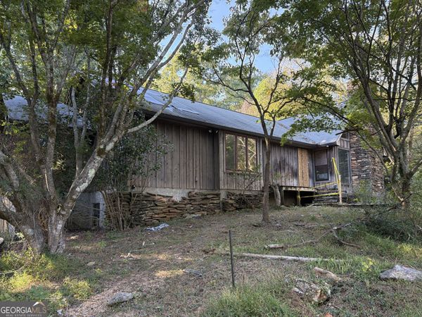 8679 Pea Ridge Road, Cornelia, GA 30531