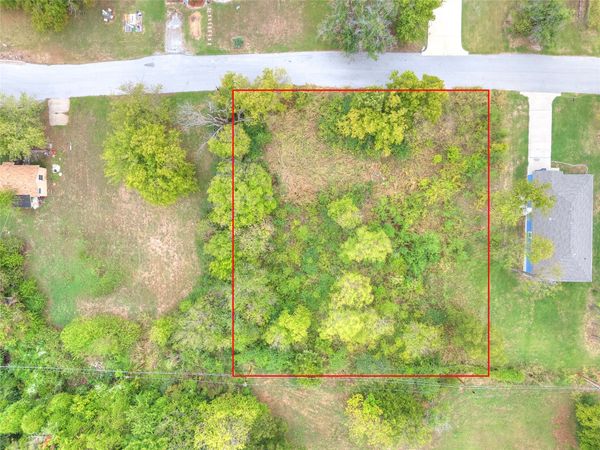 N Iroquois Avenue , Tulsa, OK 74106